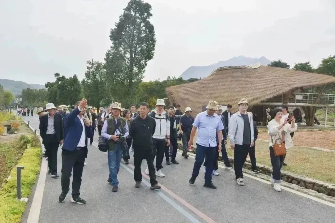 走访红色基地 领悟初心使命——巨人集团党委开展党建活动