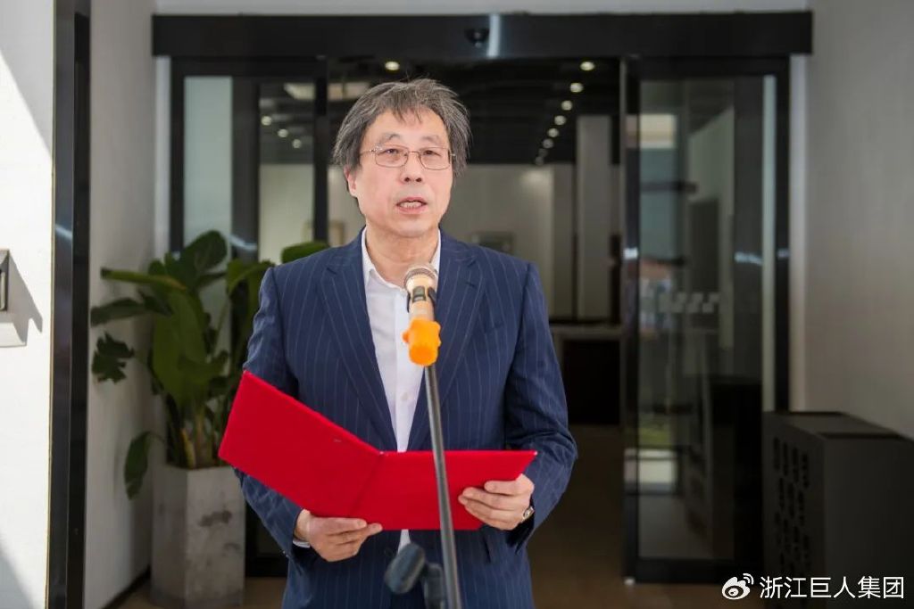 博览相机文化 致敬科技匠心——南浔巨人照相机博物馆开幕