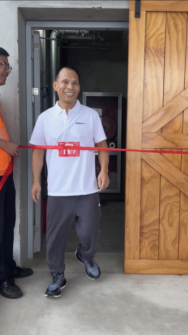 塔下再聚首 攀登势正雄——巨龙电梯试验塔第六届登高跑开赛 塔下再聚首 攀登势正雄——巨龙电梯试验塔第六届登高跑开赛