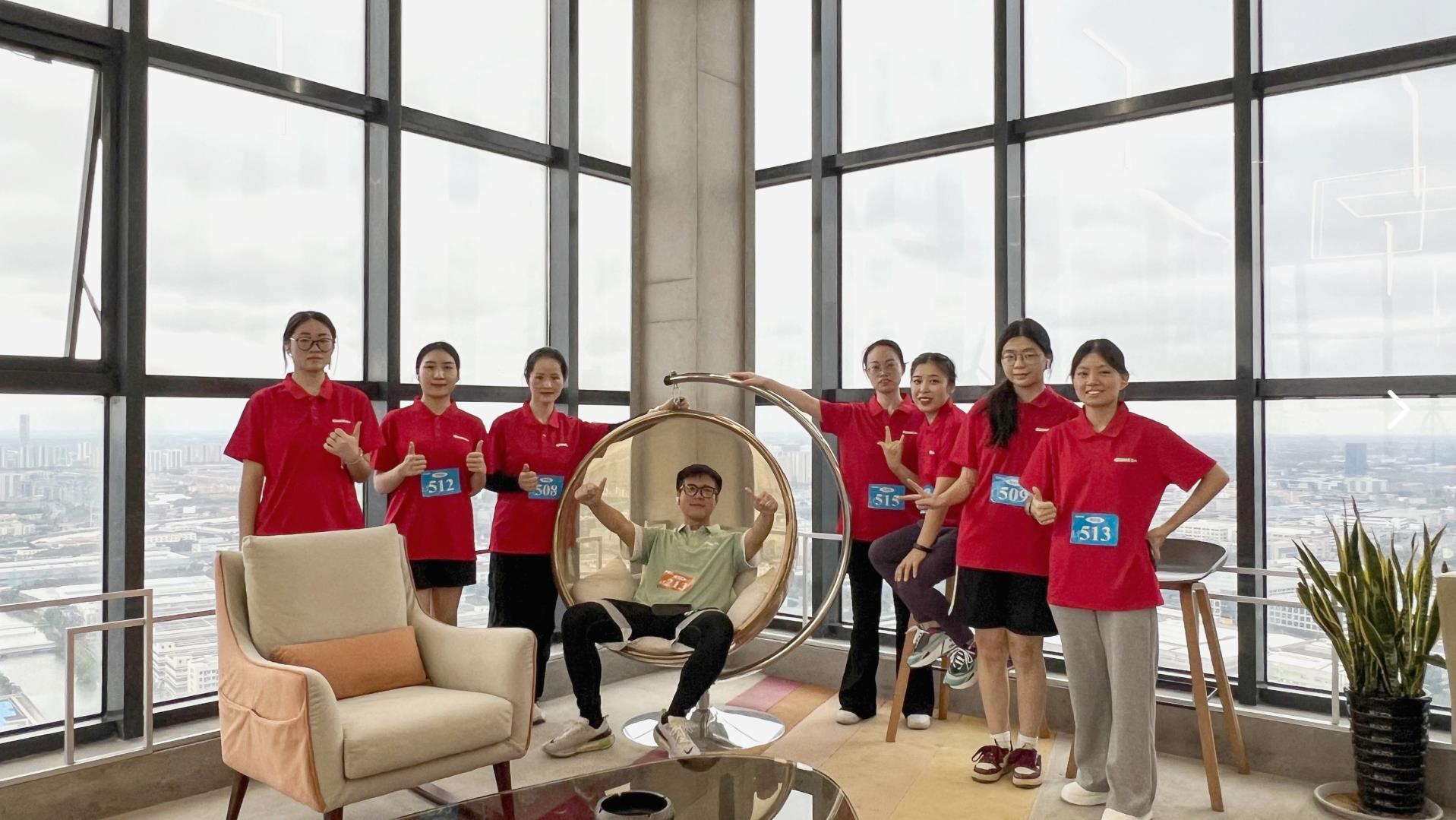 塔下再聚首 攀登势正雄——巨龙电梯试验塔第六届登高跑开赛 塔下再聚首 攀登势正雄——巨龙电梯试验塔第六届登高跑开赛