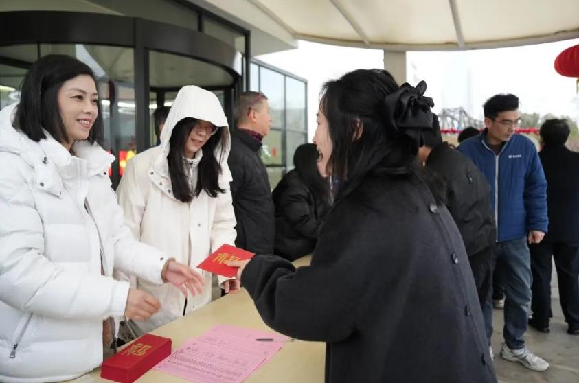 龙马精神迎开工 巨人集团启新程