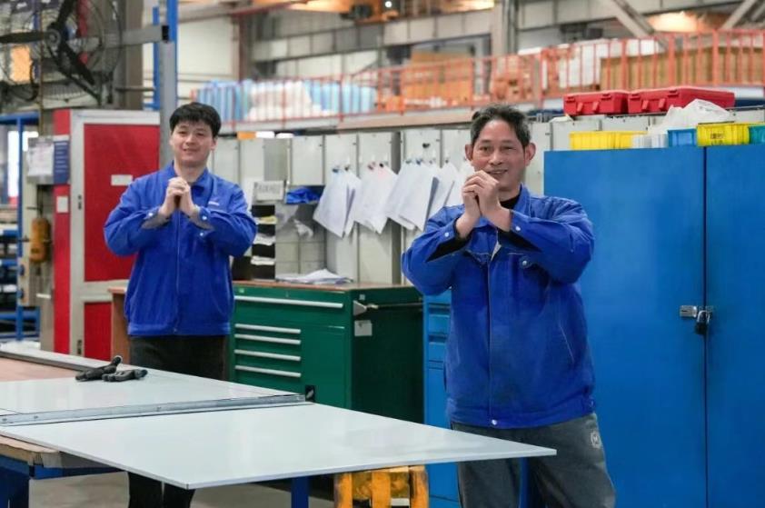 龙马精神迎开工 巨人集团启新程