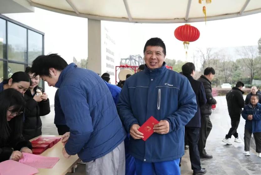 龙马精神迎开工 巨人集团启新程