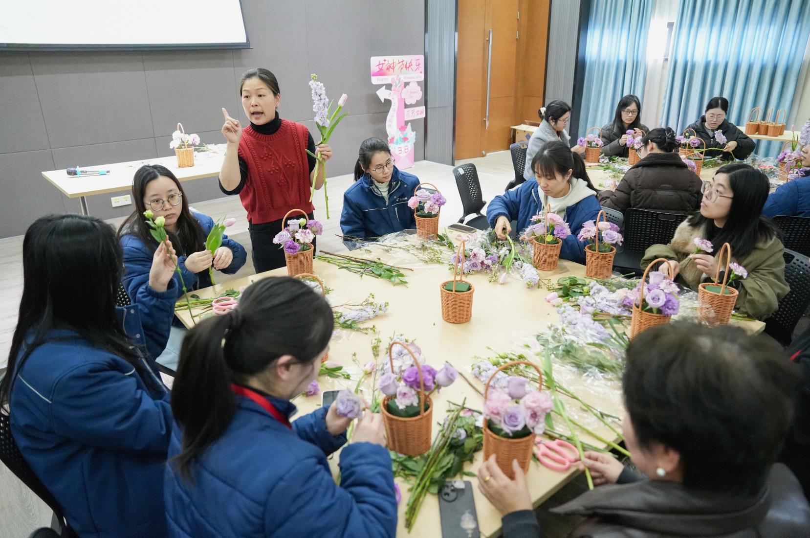 花香润心田 巾帼绽芳华——巨人集团妇女节活动 花香润心田 巾帼绽芳华——巨人集团妇女节活动