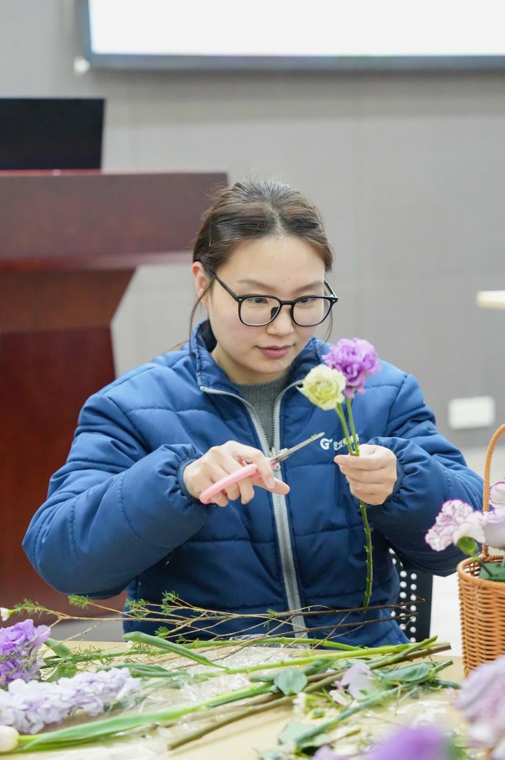 花香润心田 巾帼绽芳华——巨人集团妇女节活动 花香润心田 巾帼绽芳华——巨人集团妇女节活动